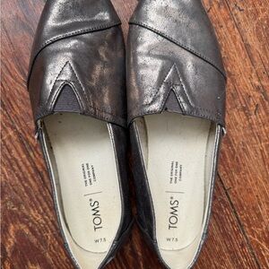 Toms Metallic Silver Flats